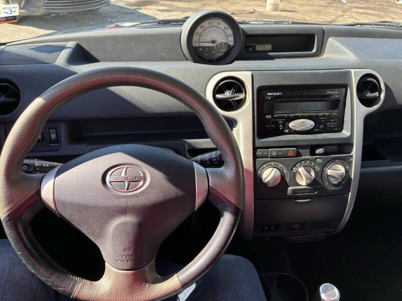 2005 Scion xB