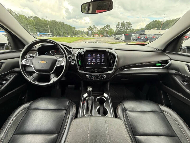 2020 Chevrolet Traverse LT Cloth