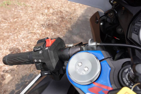 2015 Suzuki GSX-R1000