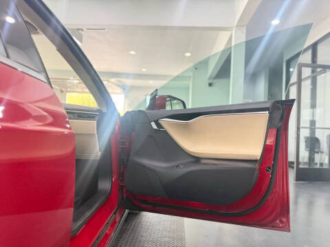 2013 Tesla Model S Performance