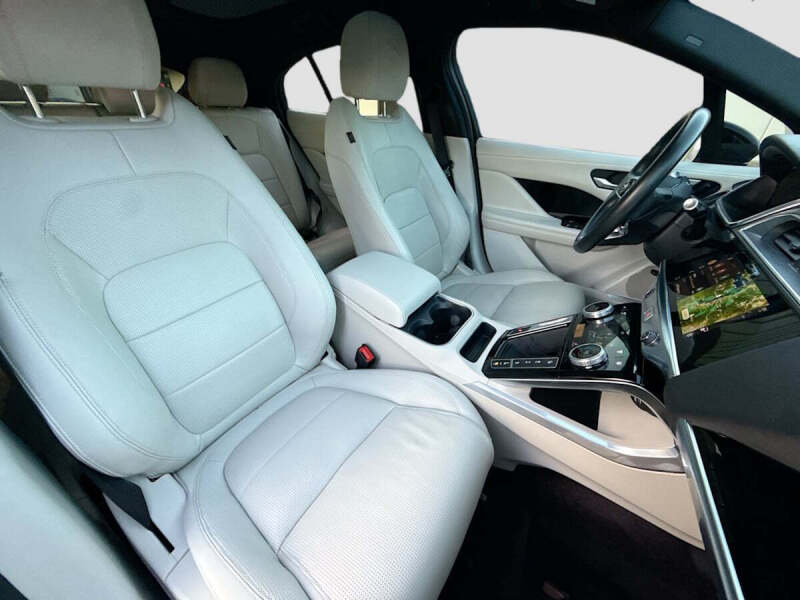 2022 Jaguar I-PACE EV400 HSE