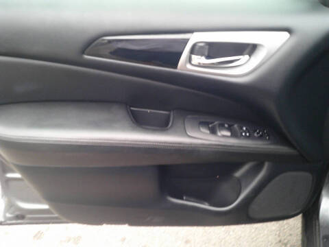 2019 Nissan Pathfinder S