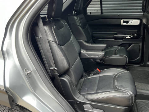 2023 Ford Explorer ST