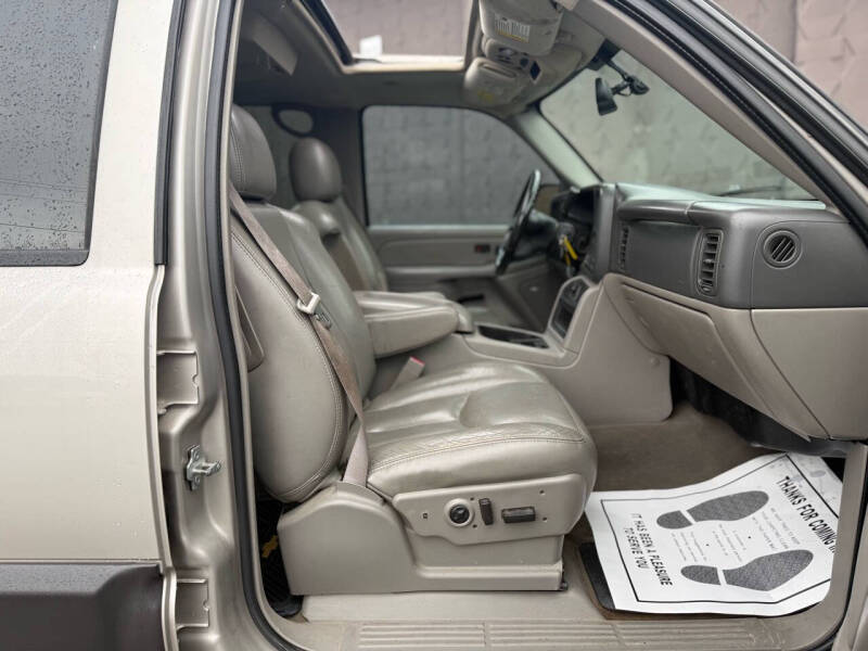 2005 Chevrolet Avalanche 2500 LT