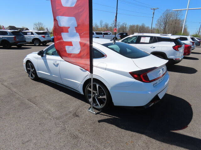 2021 Hyundai SONATA for sale at Modern Automotive Group LLC in Lafayette, TN