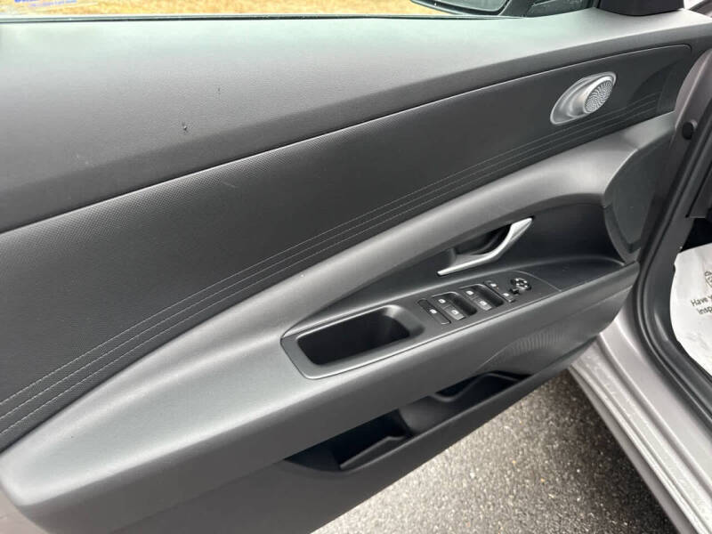 2024 Hyundai Elantra Hybrid Blue