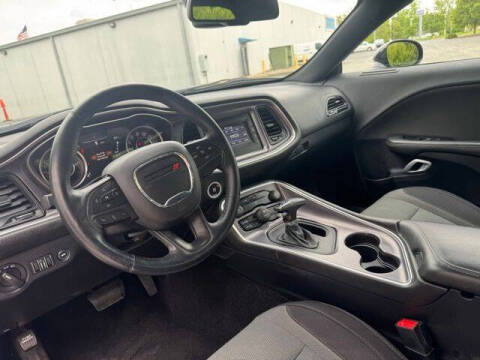 2015 Dodge Challenger SXT