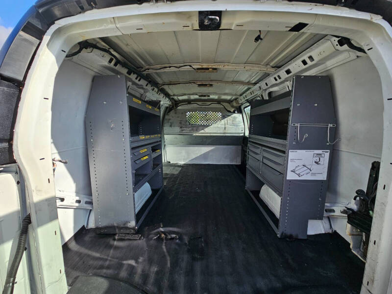 2017 GMC Savana 2500