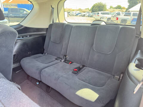 2017 Nissan Armada SV