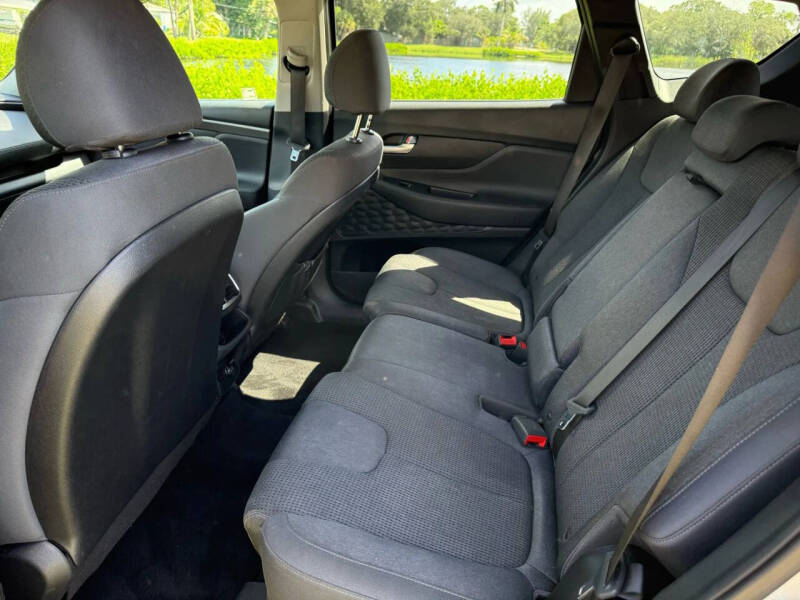 2020 Hyundai Santa Fe SE