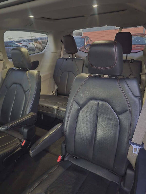 2018 Chrysler Pacifica Touring L Plus