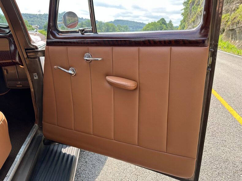 1941 Packard 110 Business Coupe