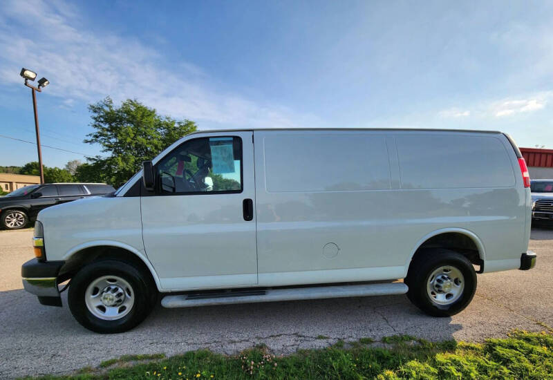 2023 Chevrolet Express 2500