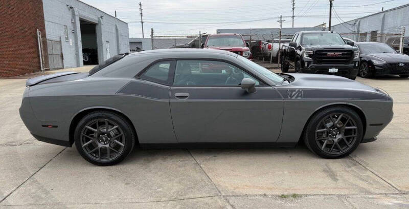 2017 Dodge Challenger R/T