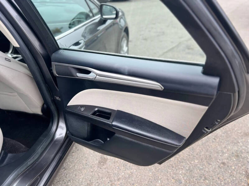 2017 Ford Fusion Hybrid S