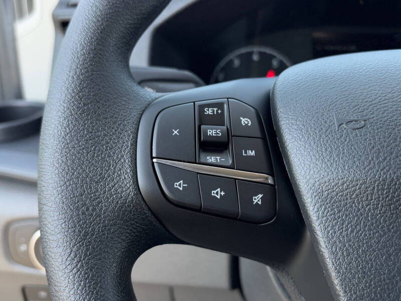 2025 Ford Transit 250