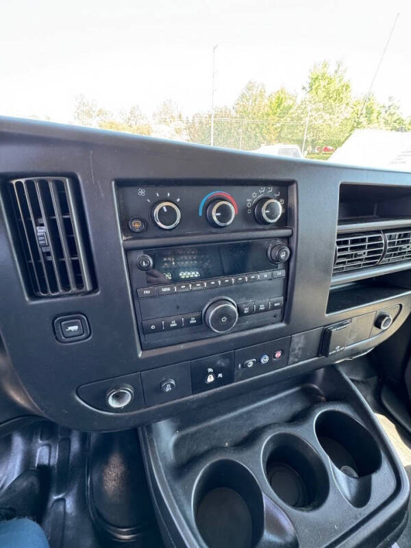 2018 GMC Savana 2500