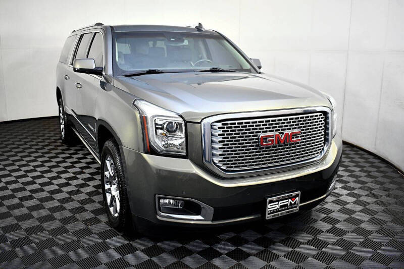 2017 GMC Yukon XL Denali