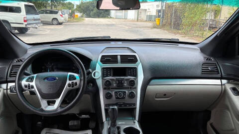 2014 Ford Explorer