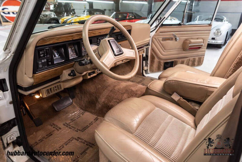 1991 Jeep Grand Wagoneer