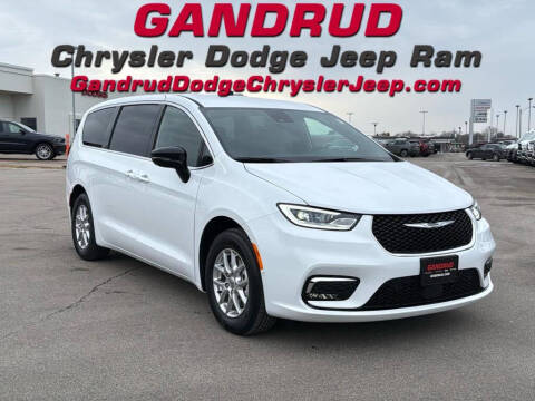 2025 Chrysler Pacifica for sale at GANDRUD CHEVROLET in Green Bay WI