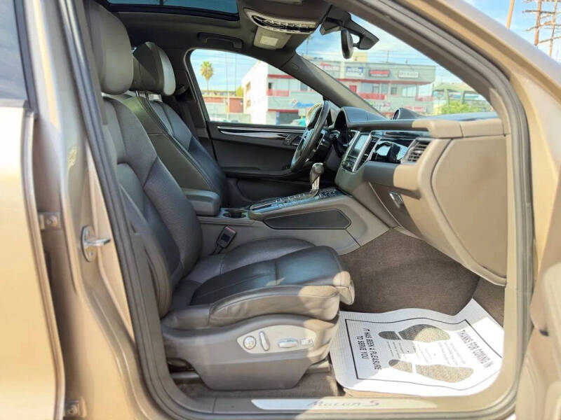 2016 Porsche Macan S