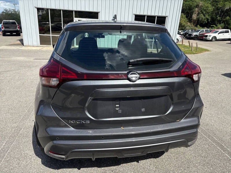 2023 Nissan Kicks S