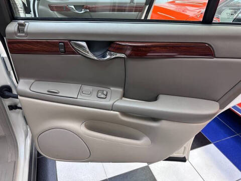 2003 Cadillac DeVille