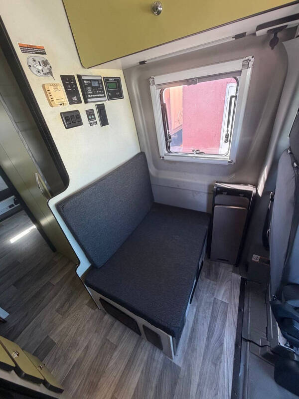 2017 Mercedes-Benz Sprinter 2500