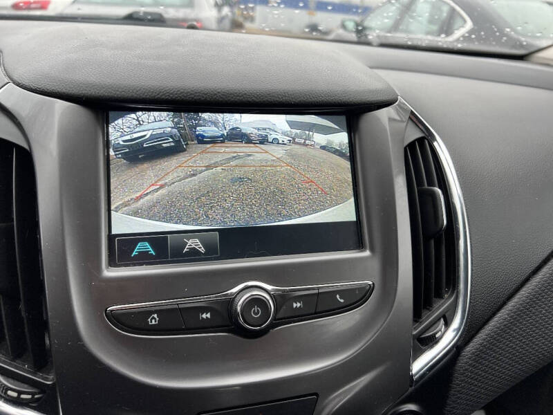 2018 Chevrolet Cruze LT Auto