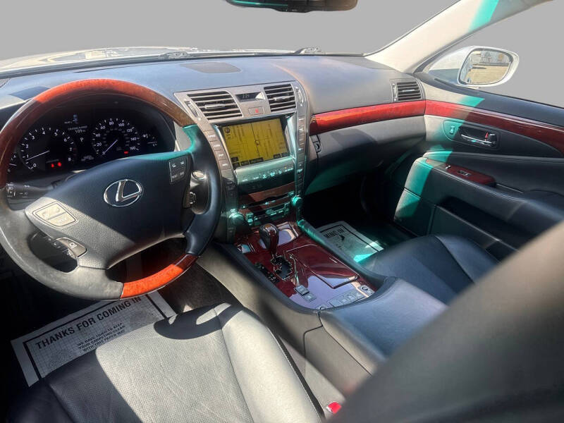 2007 Lexus LS 460