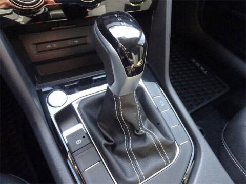 2024 Volkswagen Taos SE 4Motion