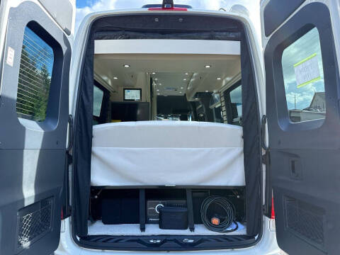 2025 Mercedes-Benz Sprinter