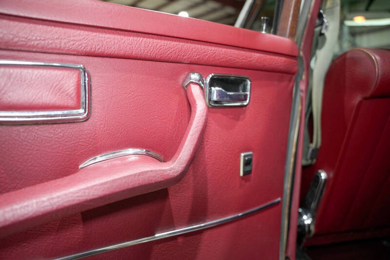 1972 Mercedes-Benz 280-Class