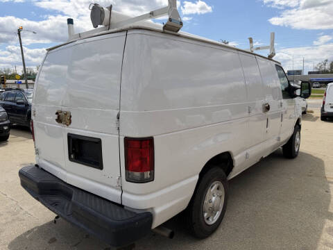 2011 Ford E-Series E-150