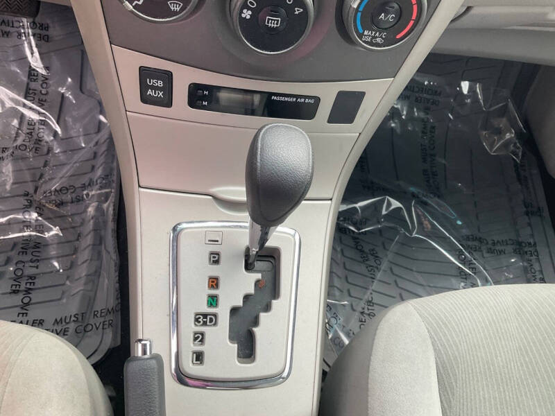 2011 Toyota Corolla LE