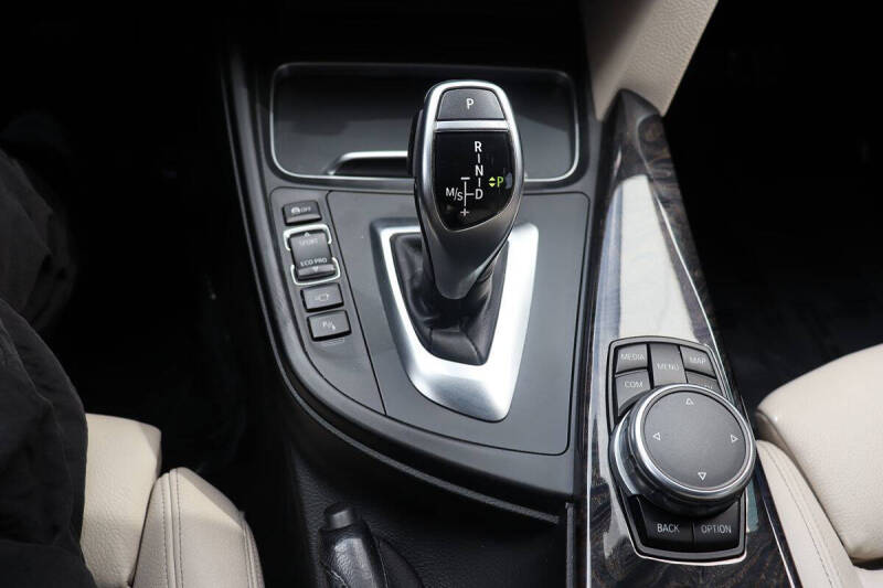 2017 BMW 3 Series 330i xDrive