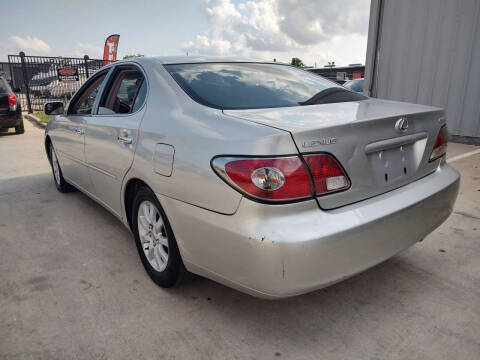 2004 Lexus ES 330