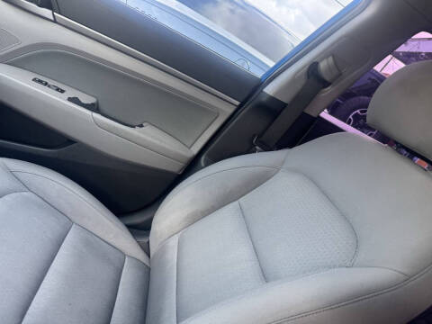 2018 Hyundai Elantra