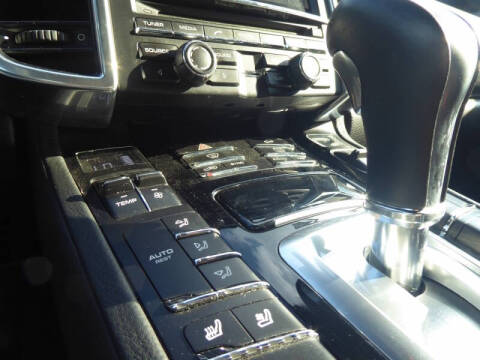 2014 Porsche Cayenne GTS