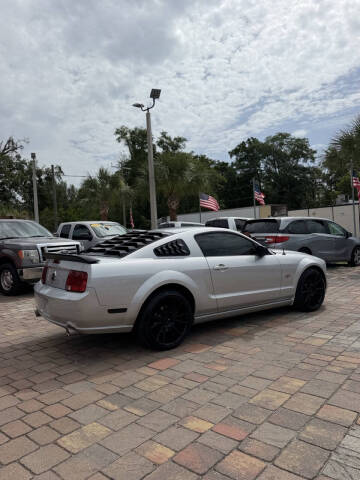 2006 Ford Mustang GT Deluxe