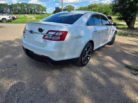 2016 Ford Taurus SEL