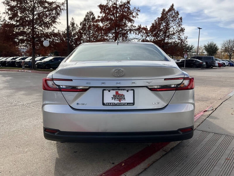 2025 Toyota Camry LE