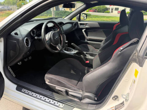 2013 Scion FR-S