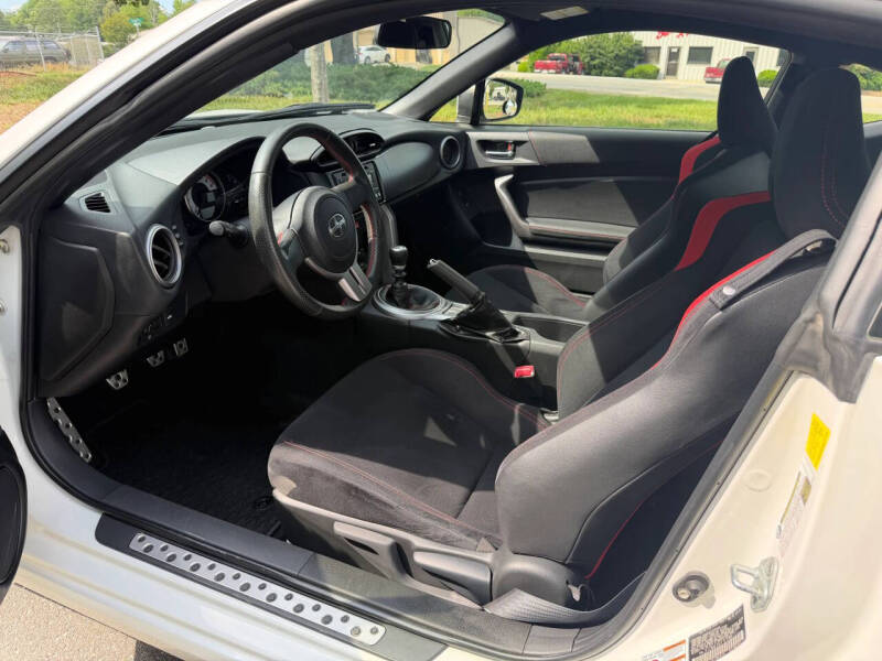 2013 Scion FR-S