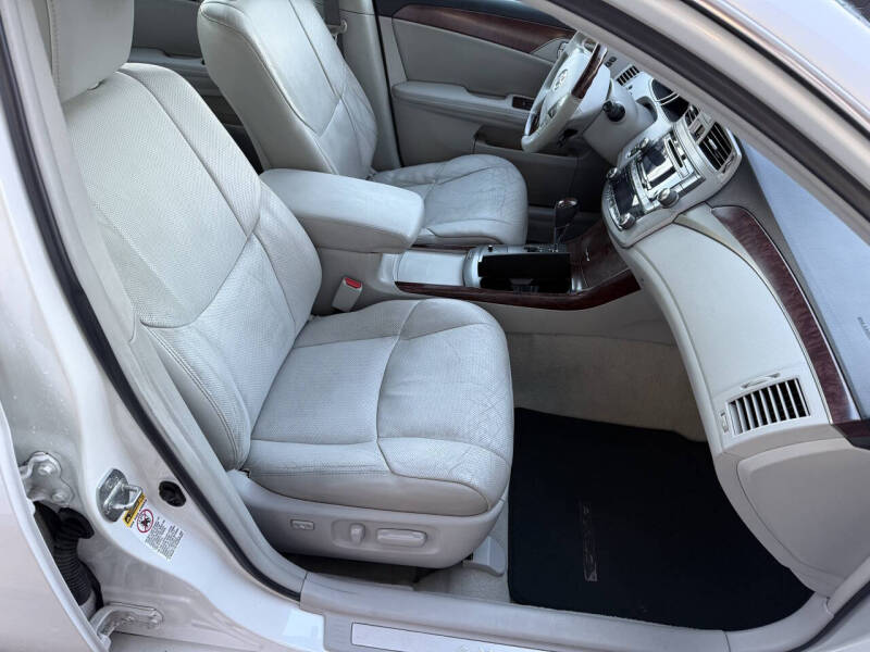 2011 Toyota Avalon Limited