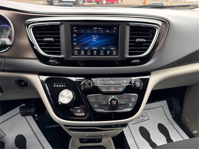 2018 Chrysler Pacifica for sale at Next Step Auto Sales LLC in Kirtland, OH