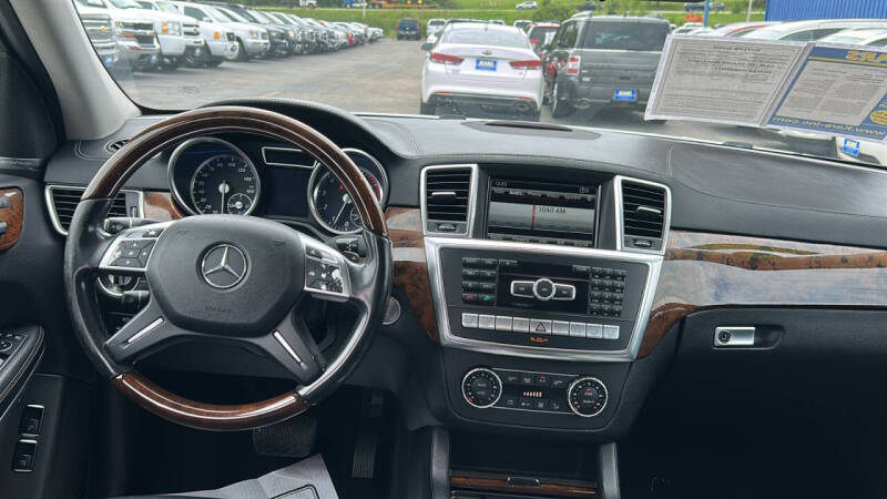 2015 Mercedes-Benz GL-Class GL 550 4MATIC