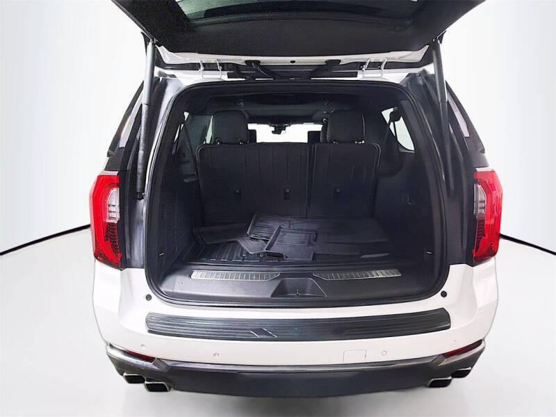 2025 GMC Yukon XL AT4