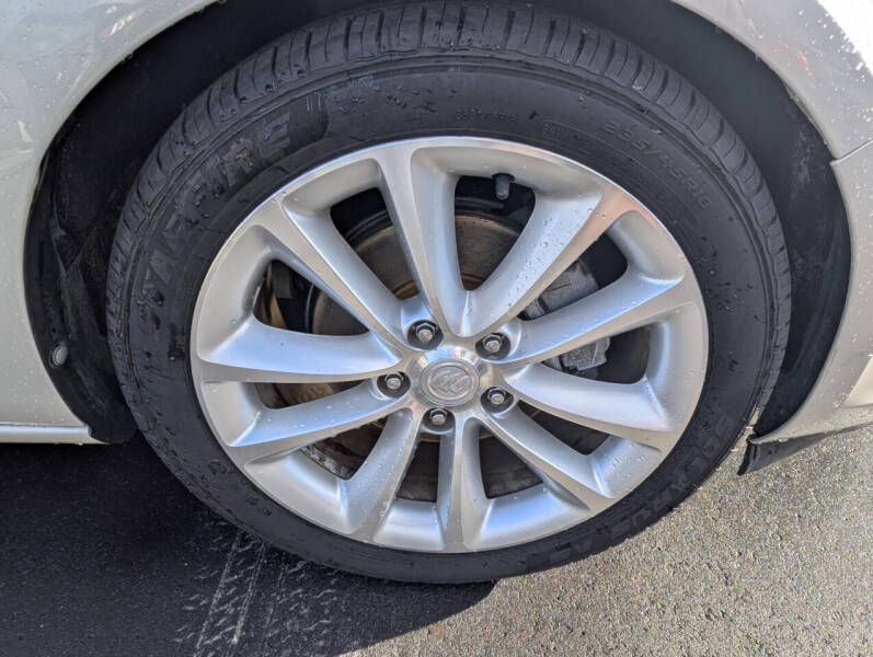 2012 Buick Verano Leather Group